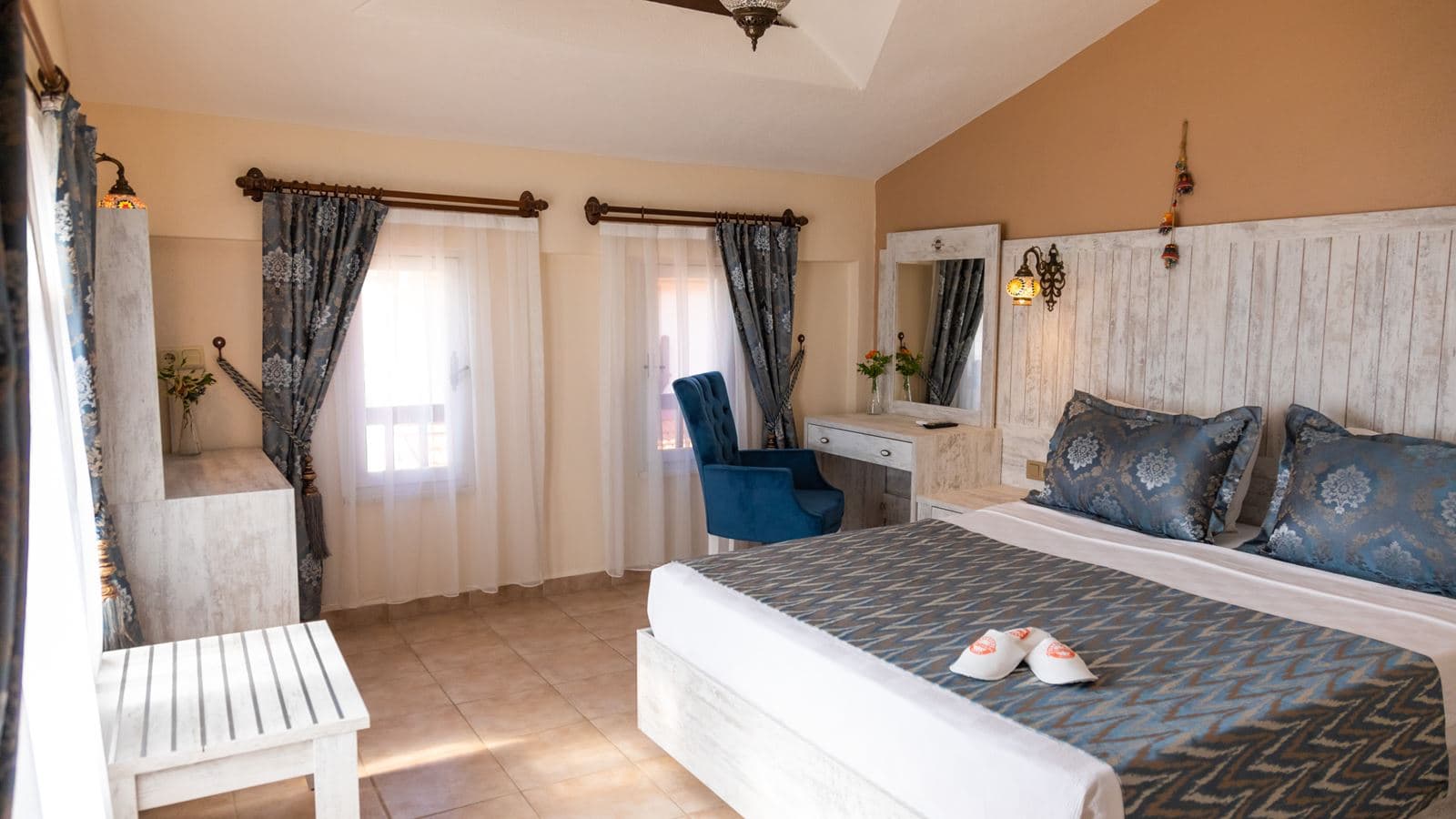 rooms-standard-room