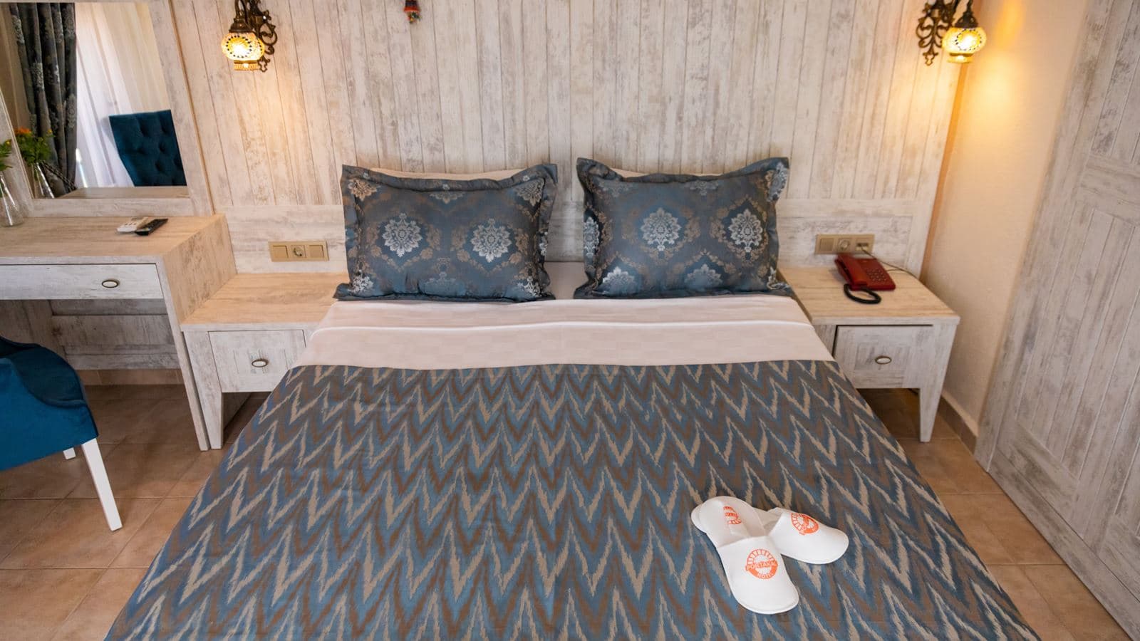 rooms-standard-room