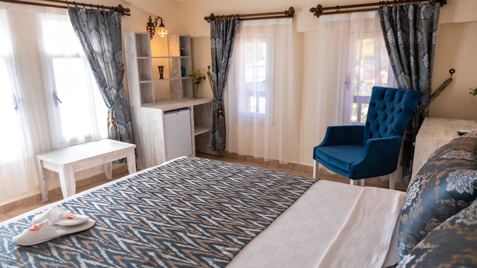 rooms-standard-room
