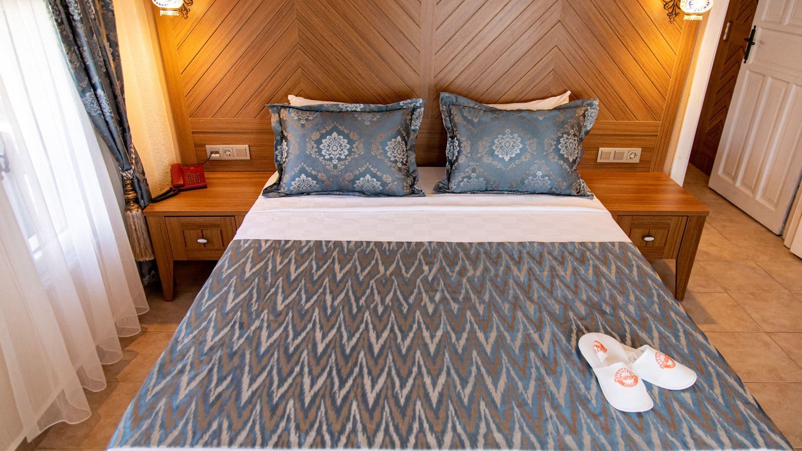 rooms-family-room