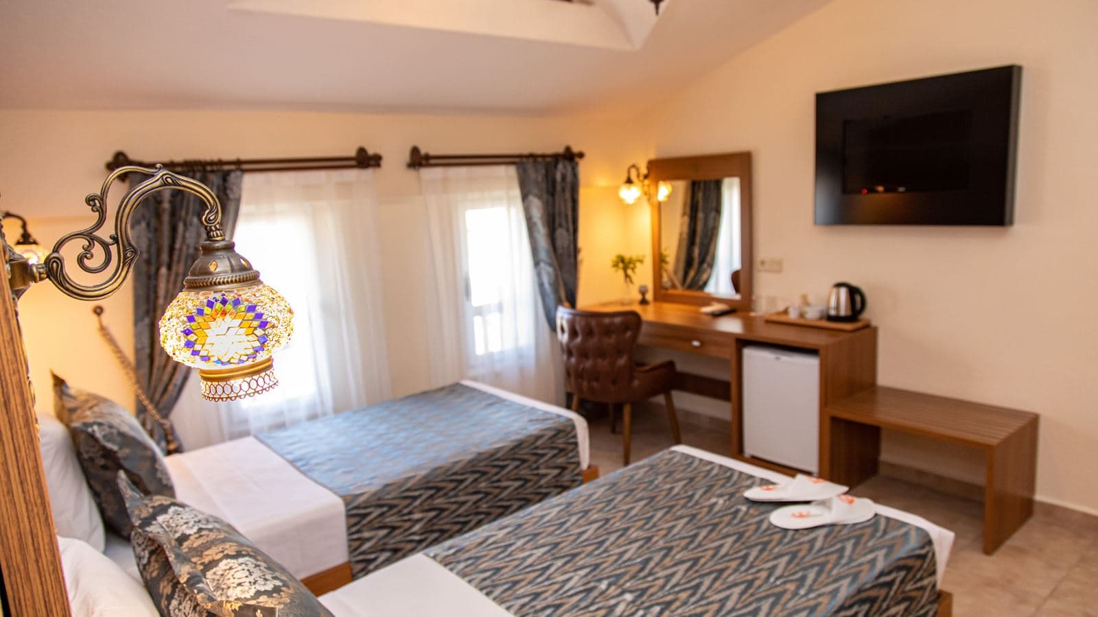 rooms-family-room