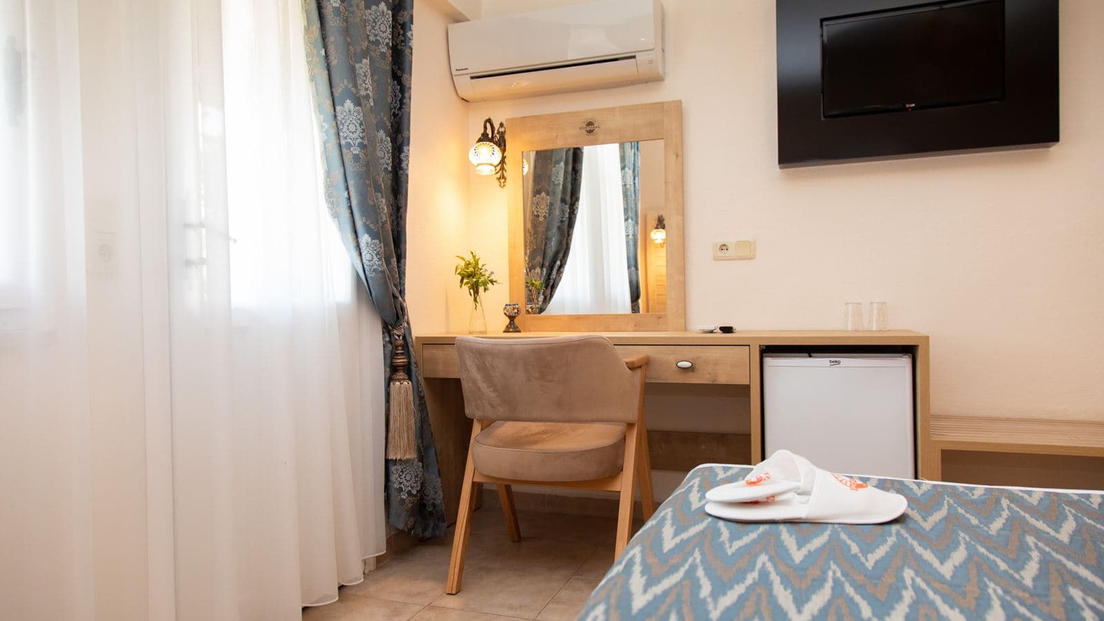 rooms-single-room