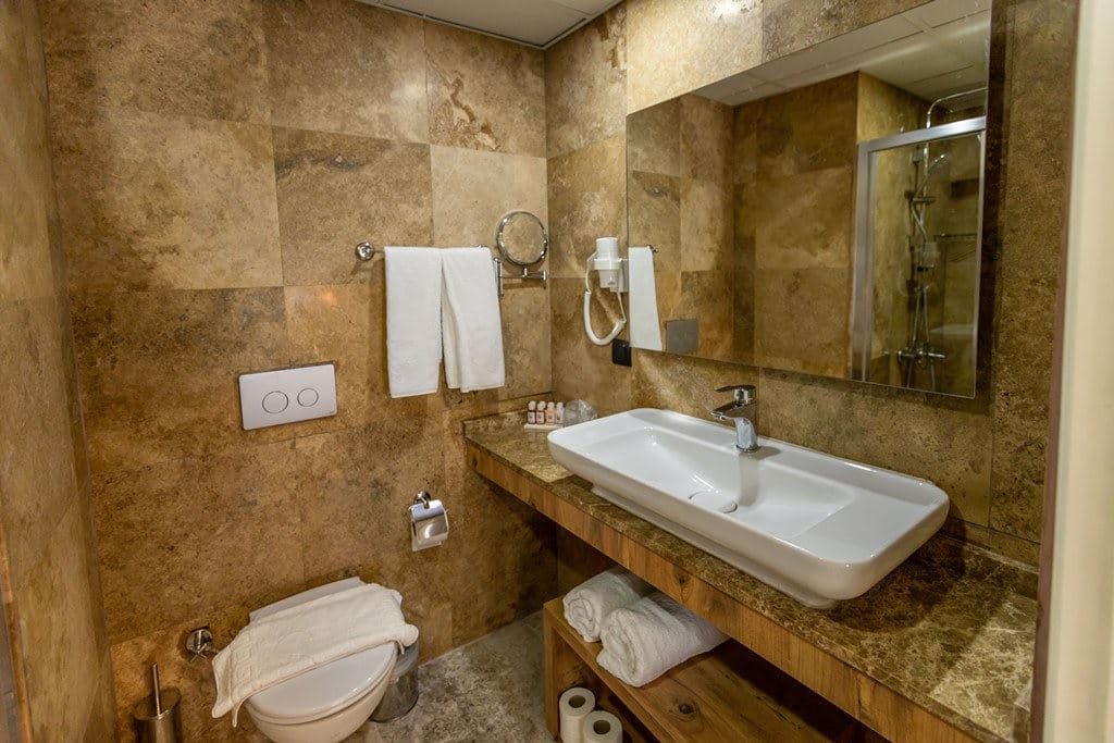 rooms-superior-room