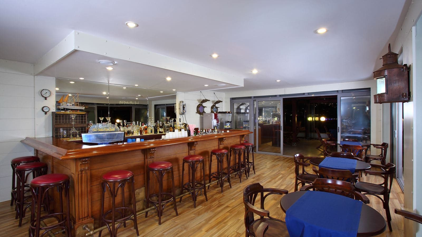 bars-sailors-bar