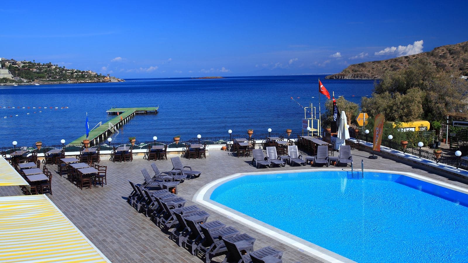pools-outdoor-pool