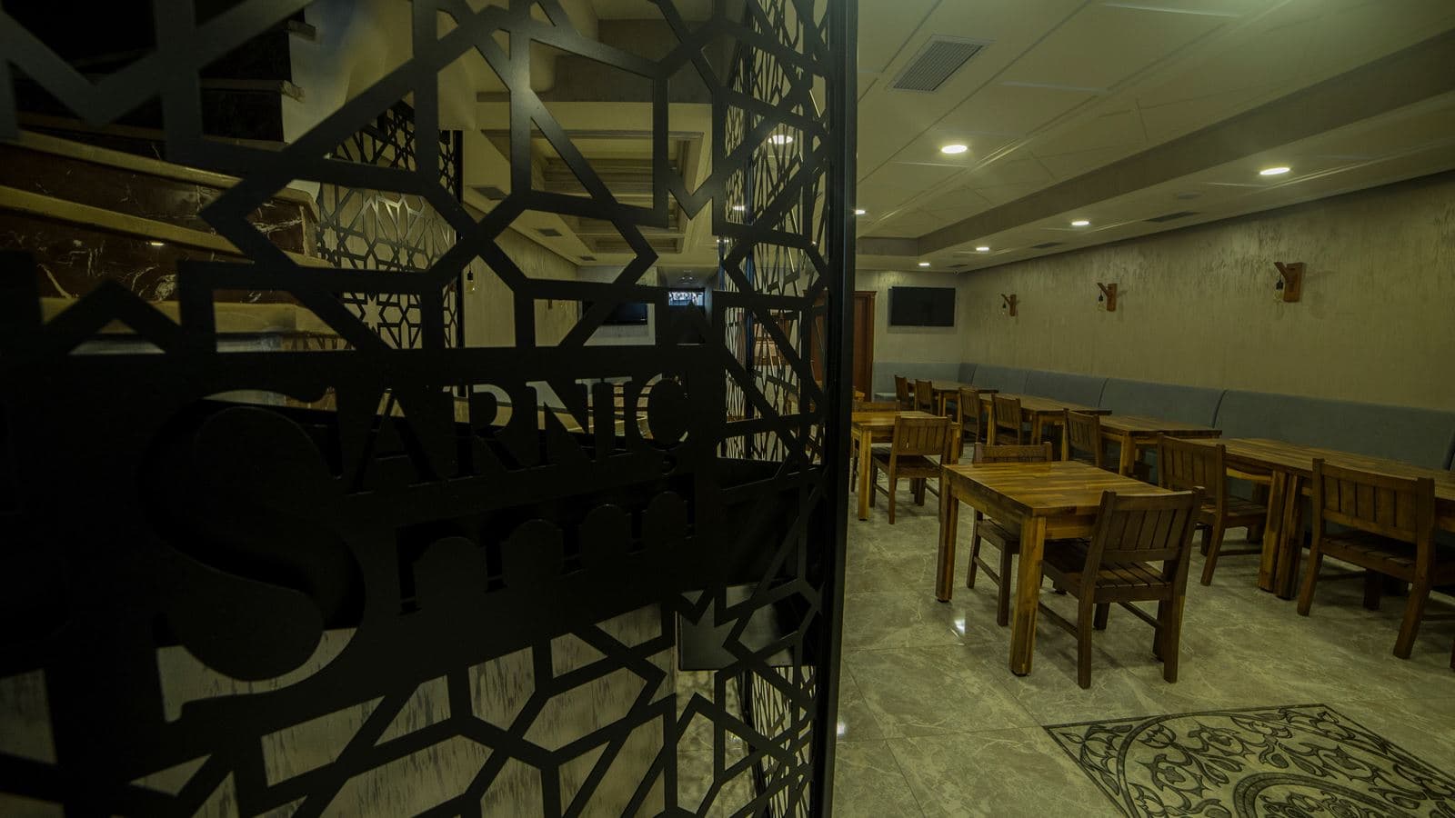 restaurants-restaurants