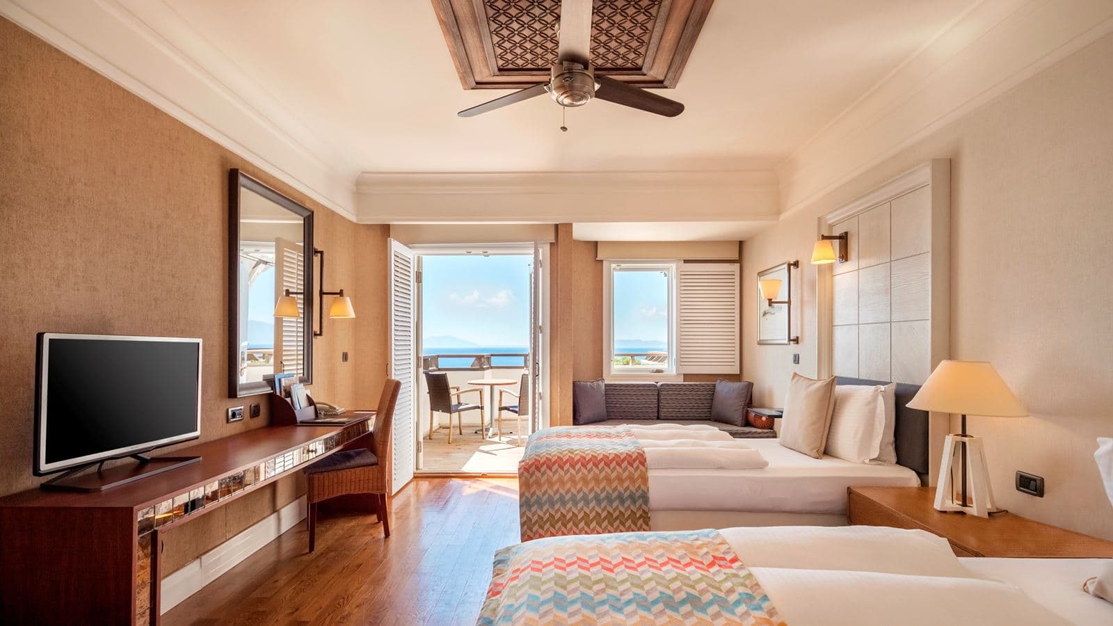 rooms-deluxe-room