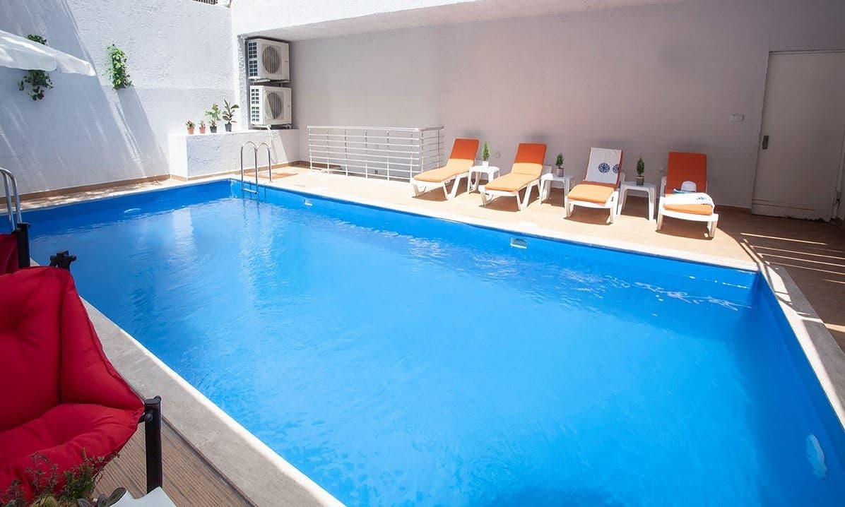 pools-outdoor-pool