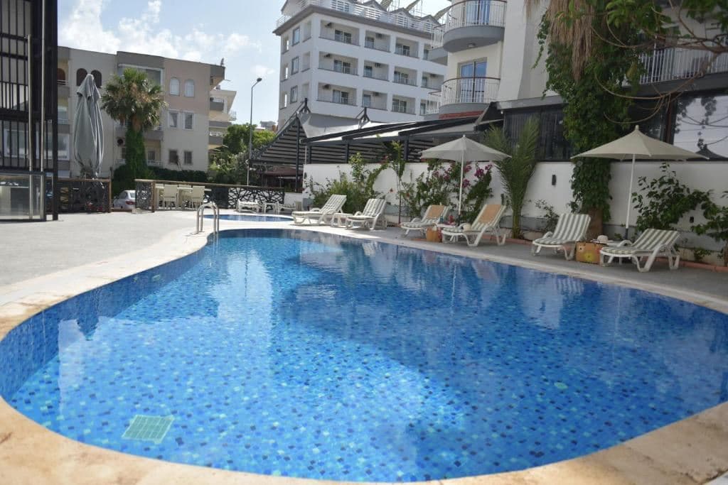 pools-outdoor-pool