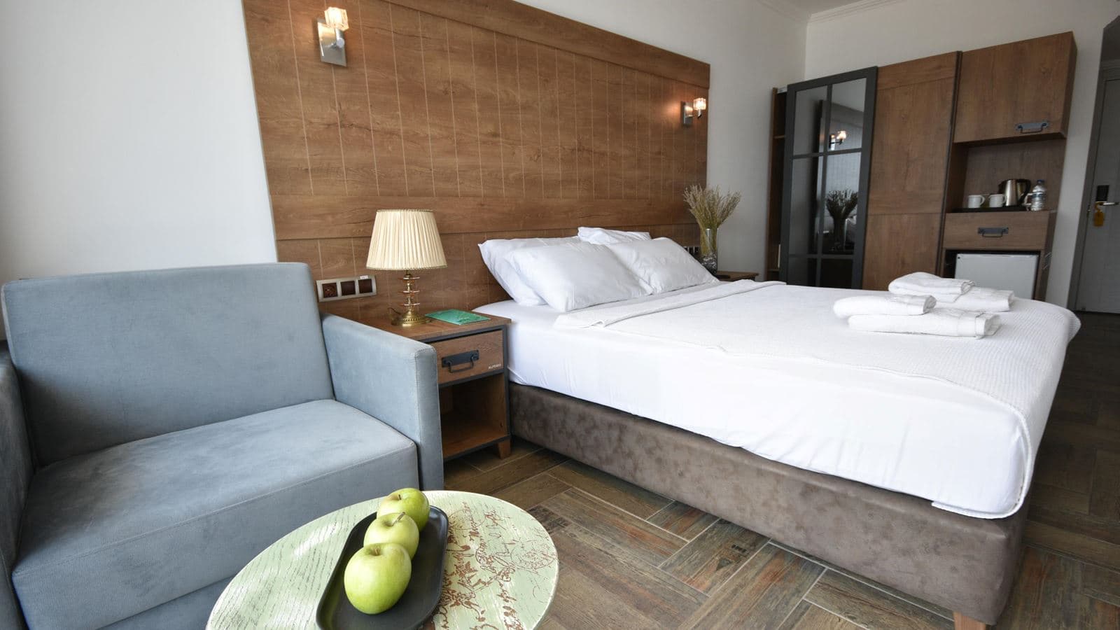 rooms-standard-room