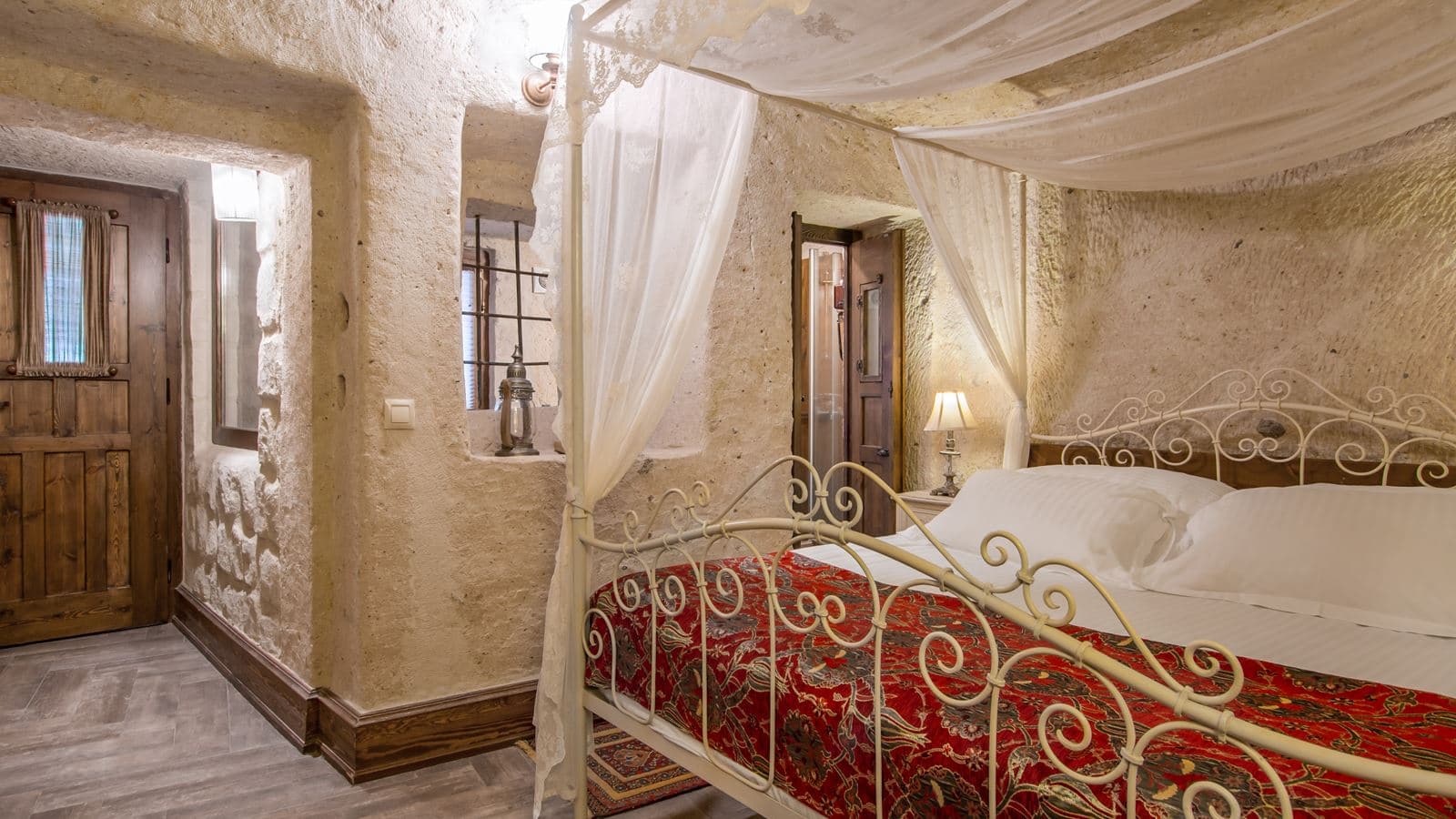 rooms-superior-cave