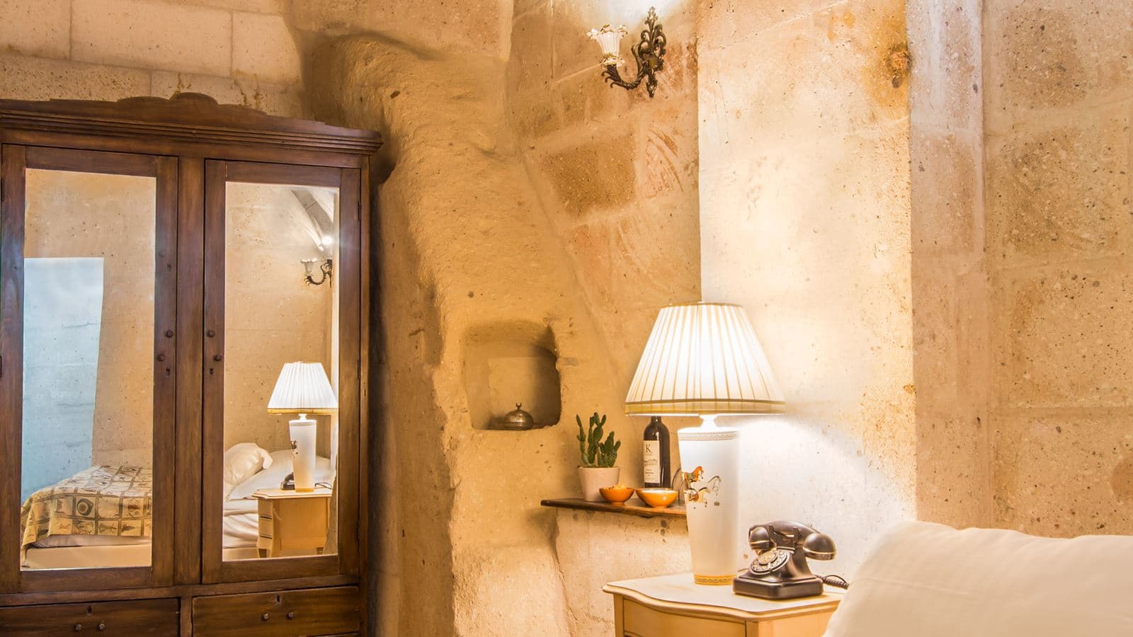 rooms-superior-cave