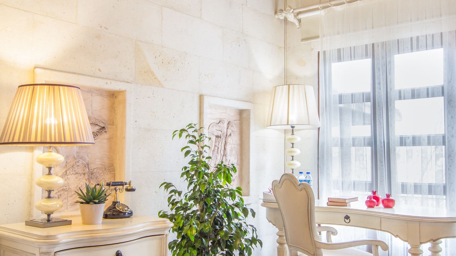 rooms-deluxe-stone