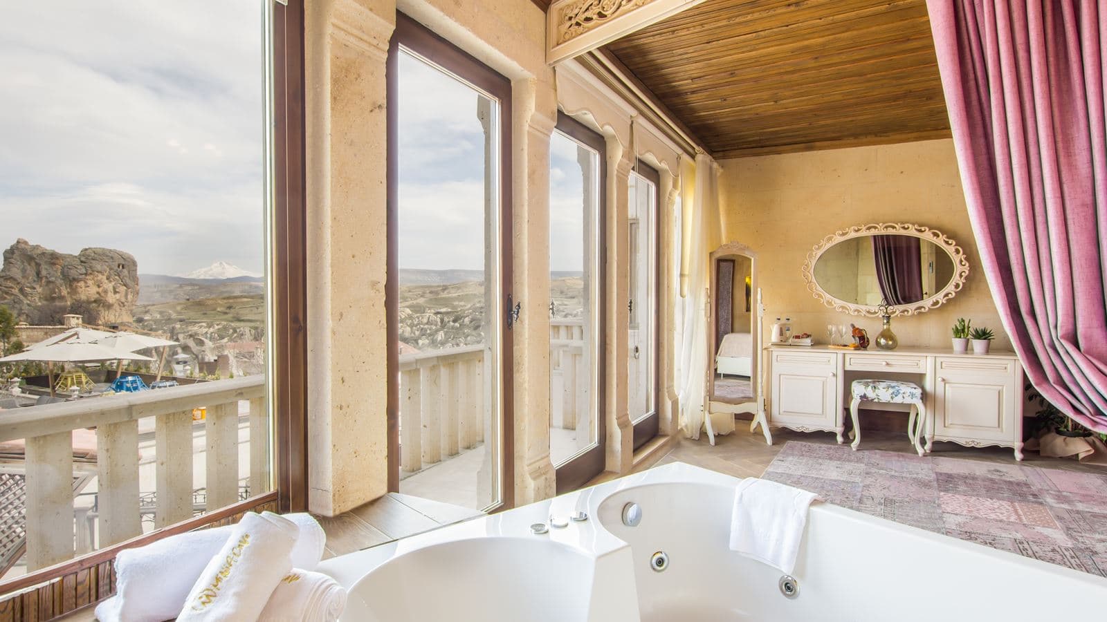 rooms-king-suite-stone