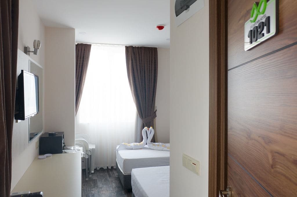 rooms-standard-room