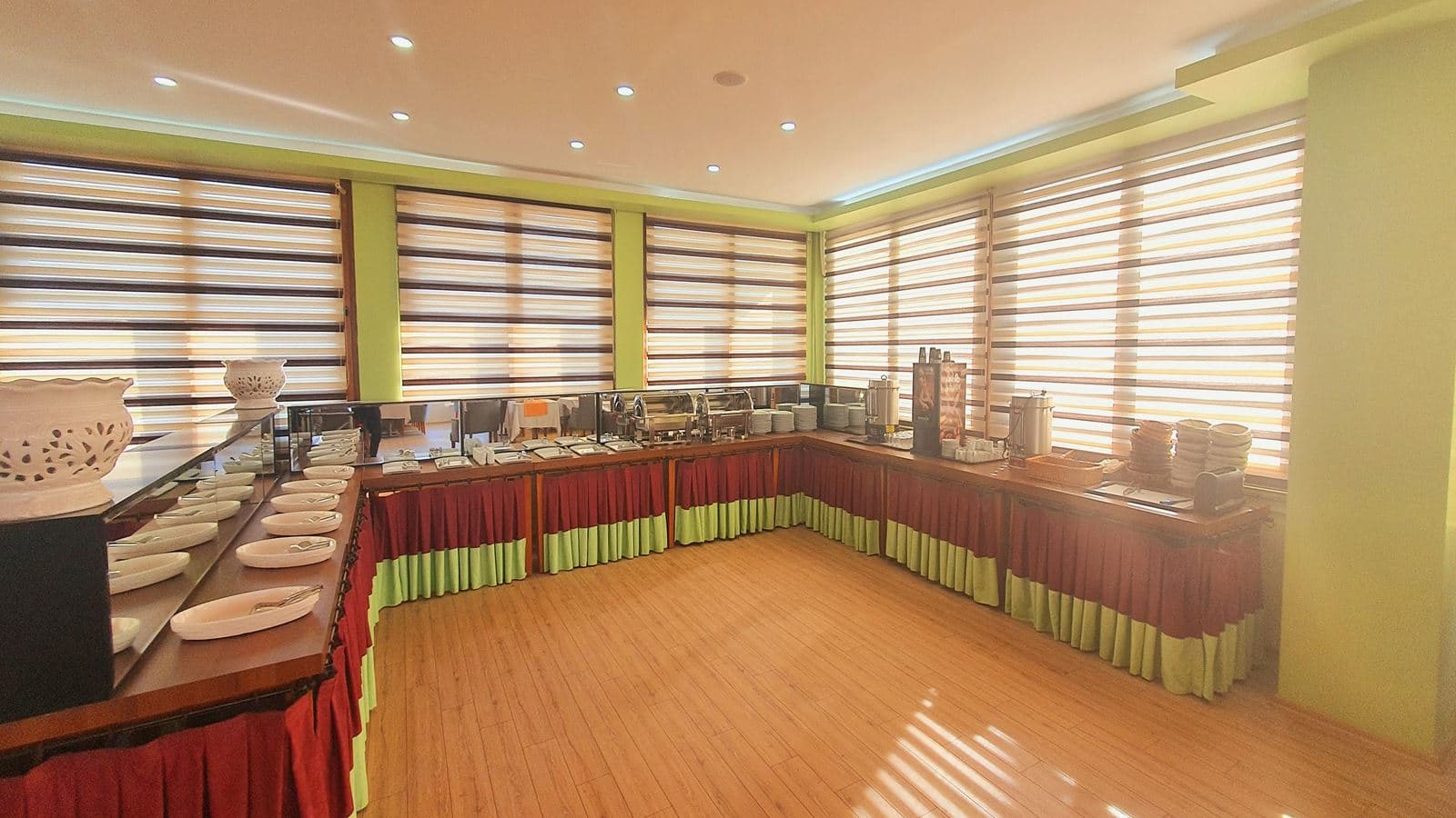 restaurants-main-restourant