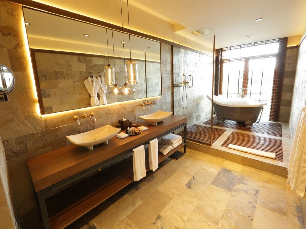 rooms-suite-room