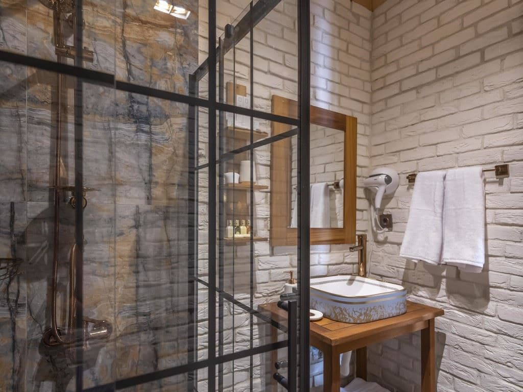 rooms-deluxe-room
