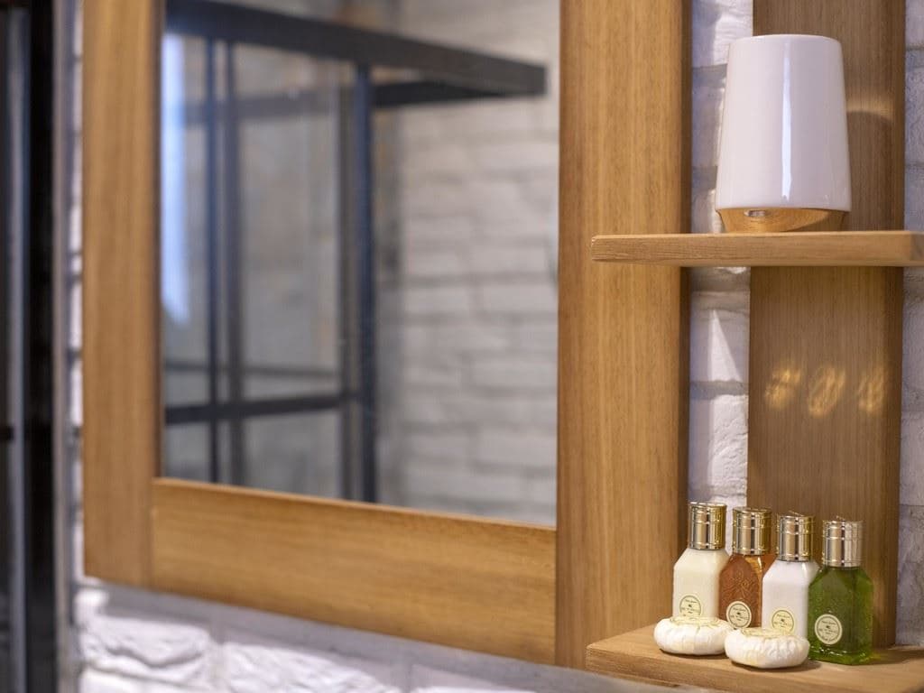 rooms-deluxe-suite