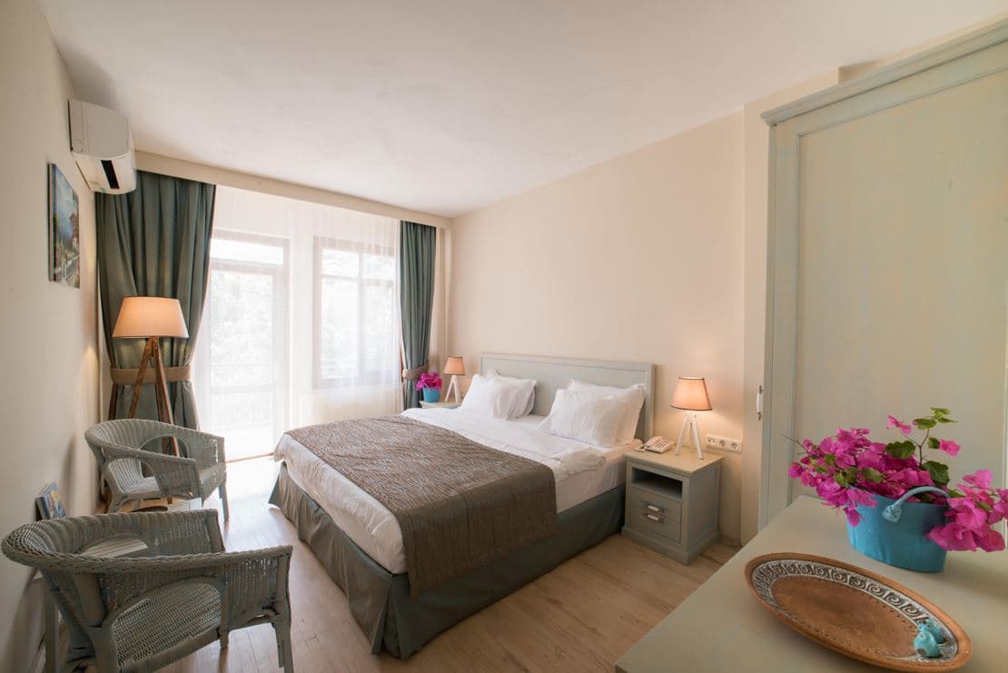 rooms-standard-room