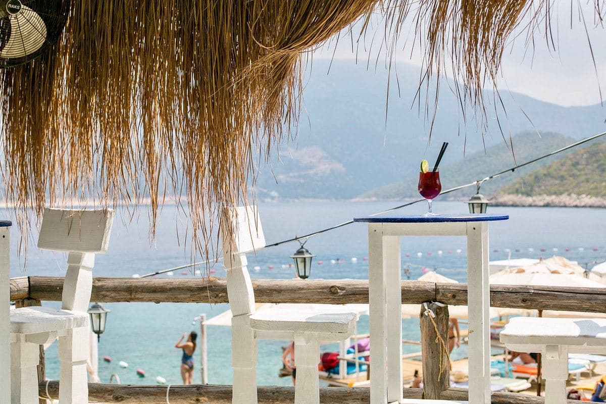 restaurants-pool-restaurant