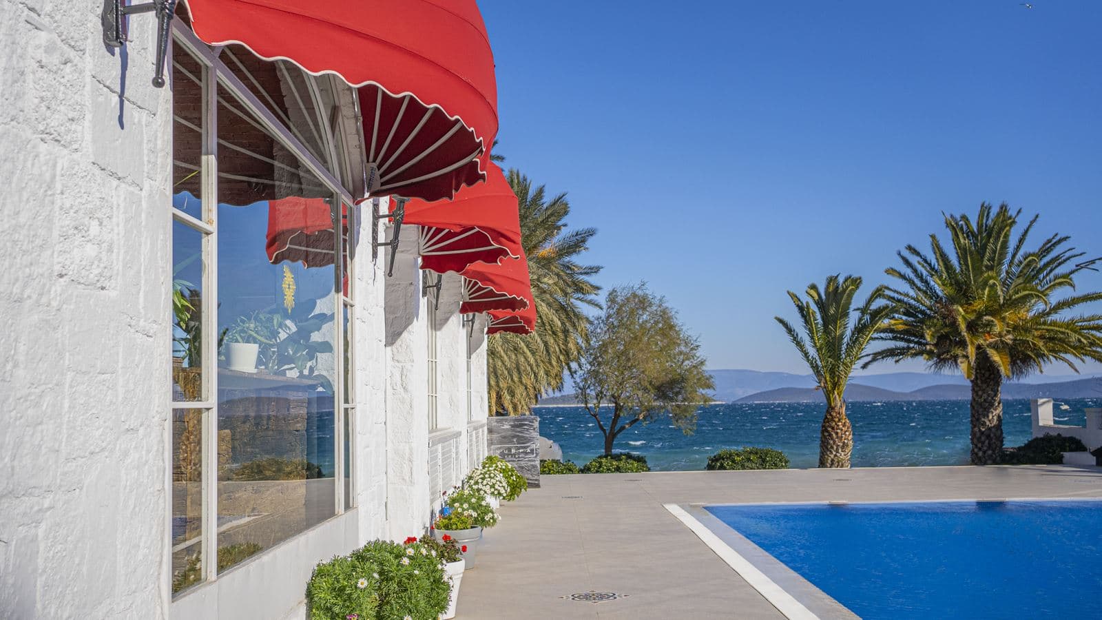 pools-outdoor-pool