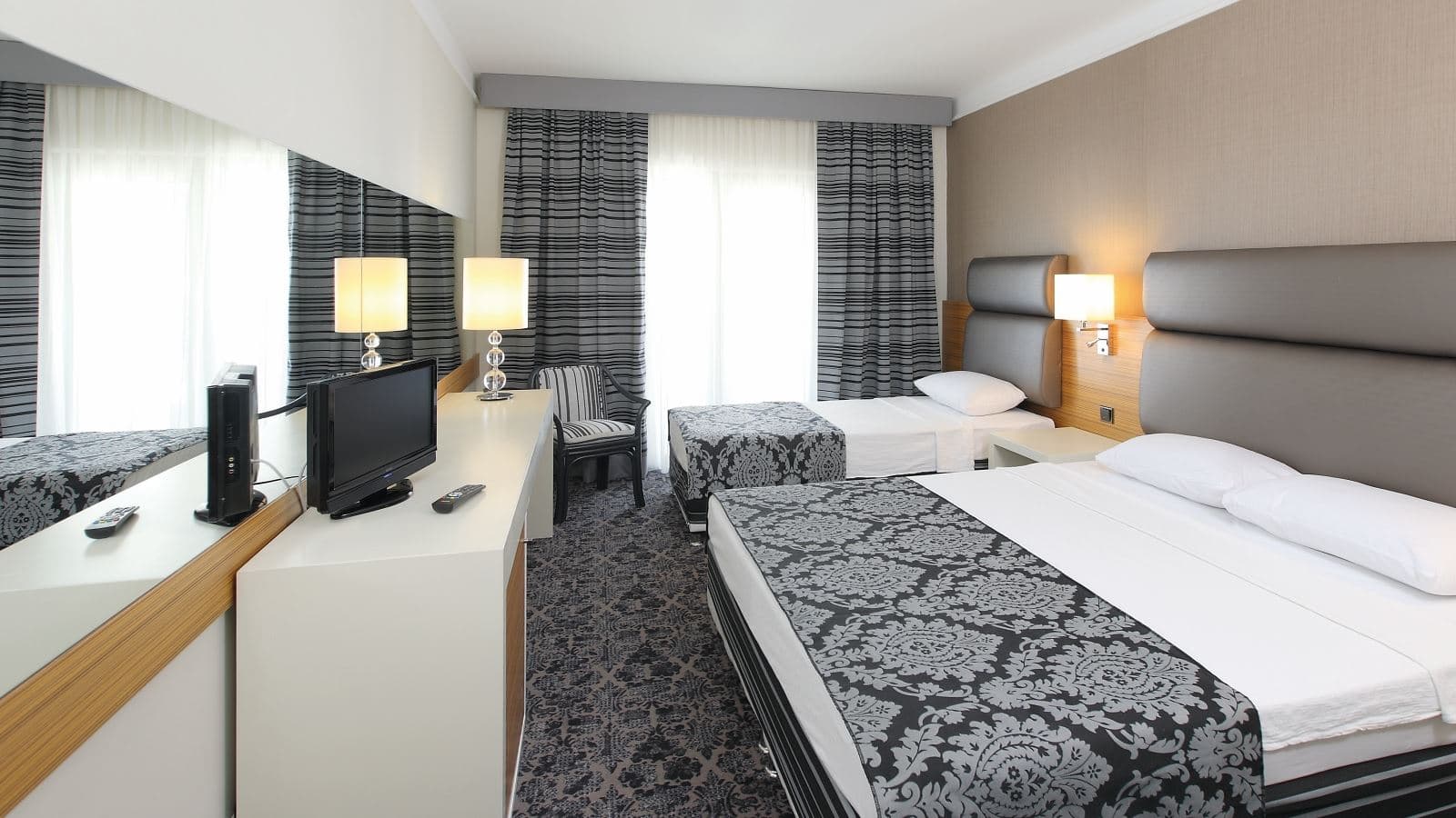 rooms-standard-room