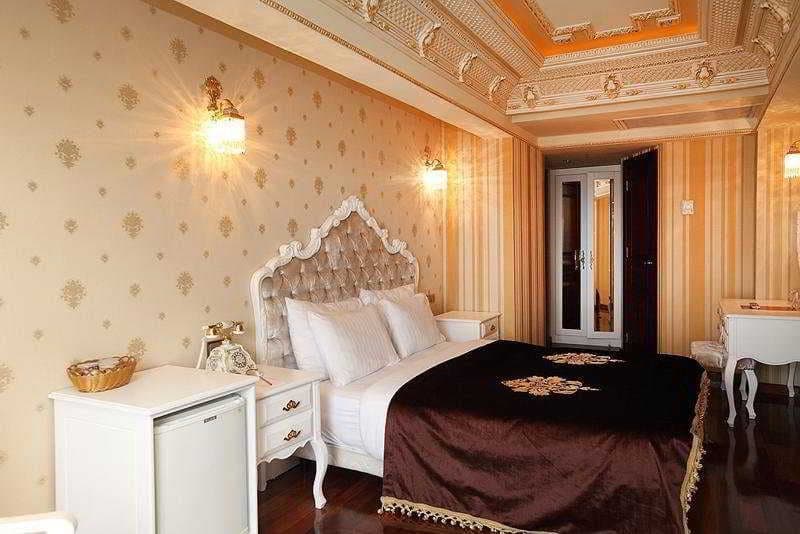 rooms-family-room-standard