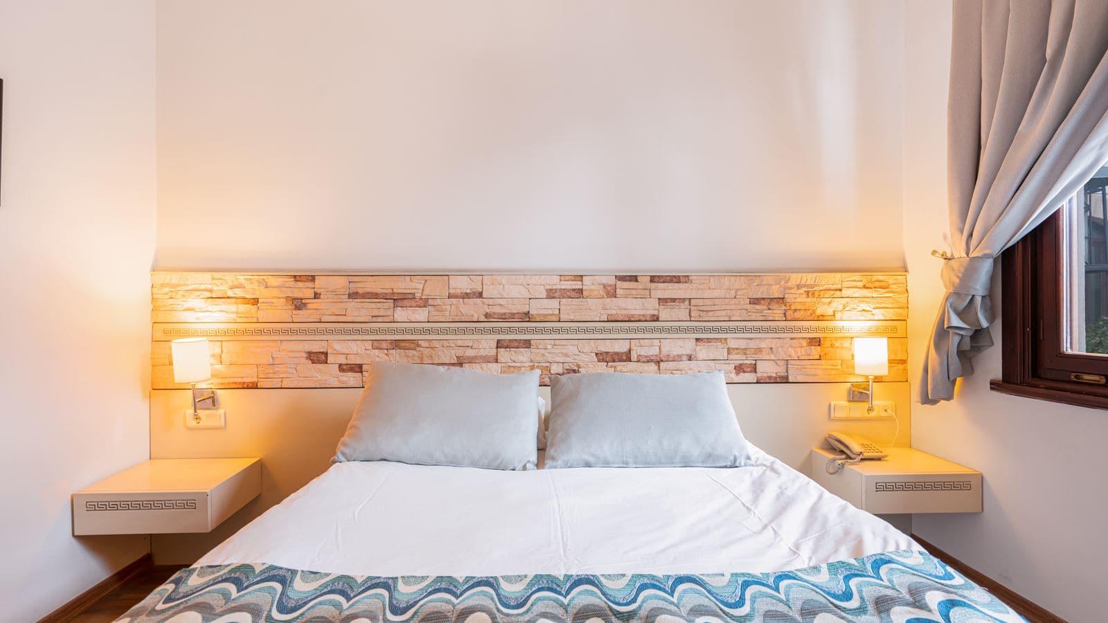 rooms-economy-room