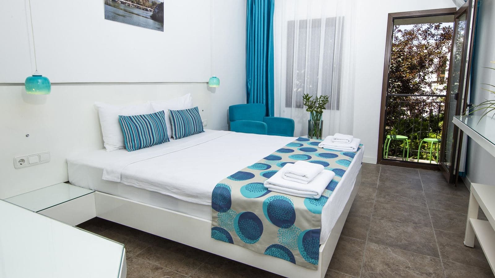 rooms-standard-room
