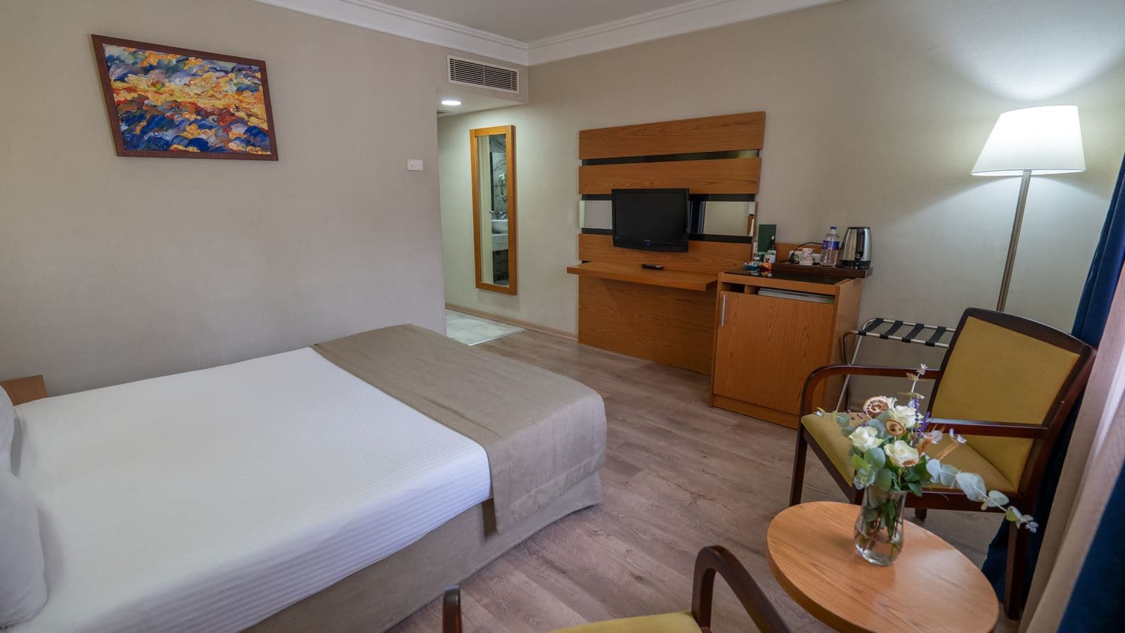 rooms-standard-room