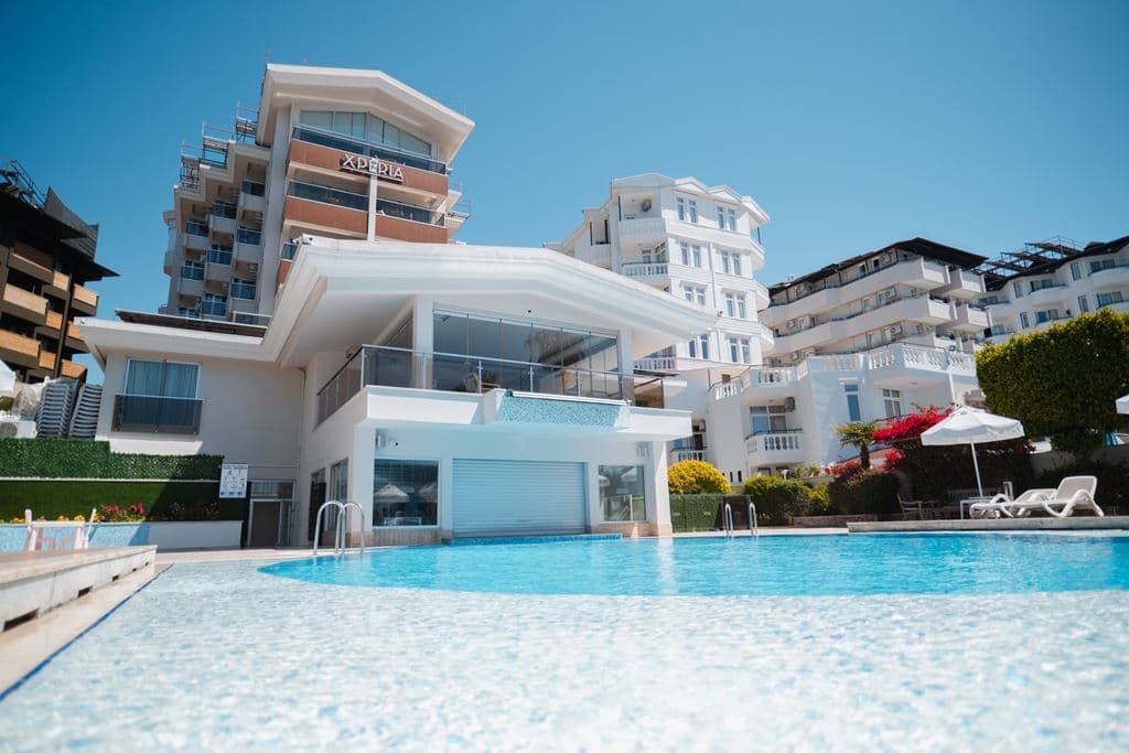 pools-outdoor-pool