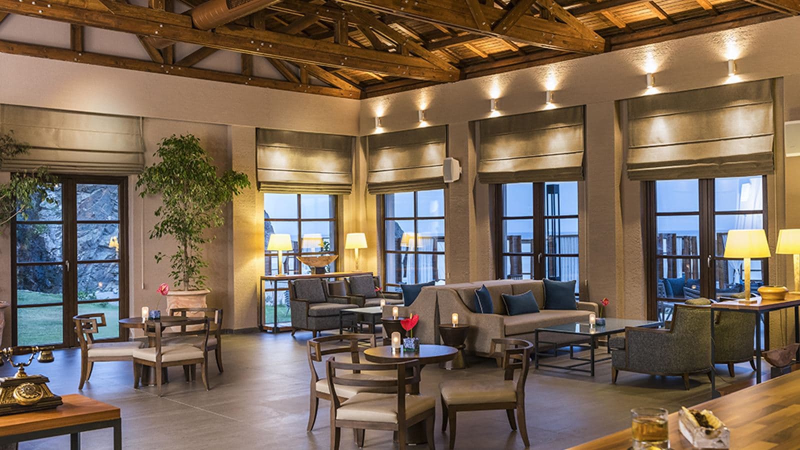 bars-private-lounge