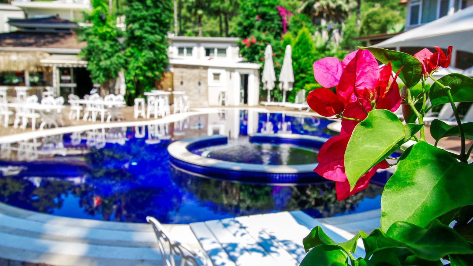 pools-outdoor-pool