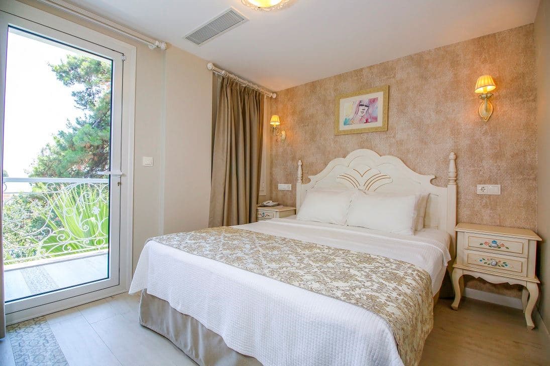 rooms-family-sea-view-room
