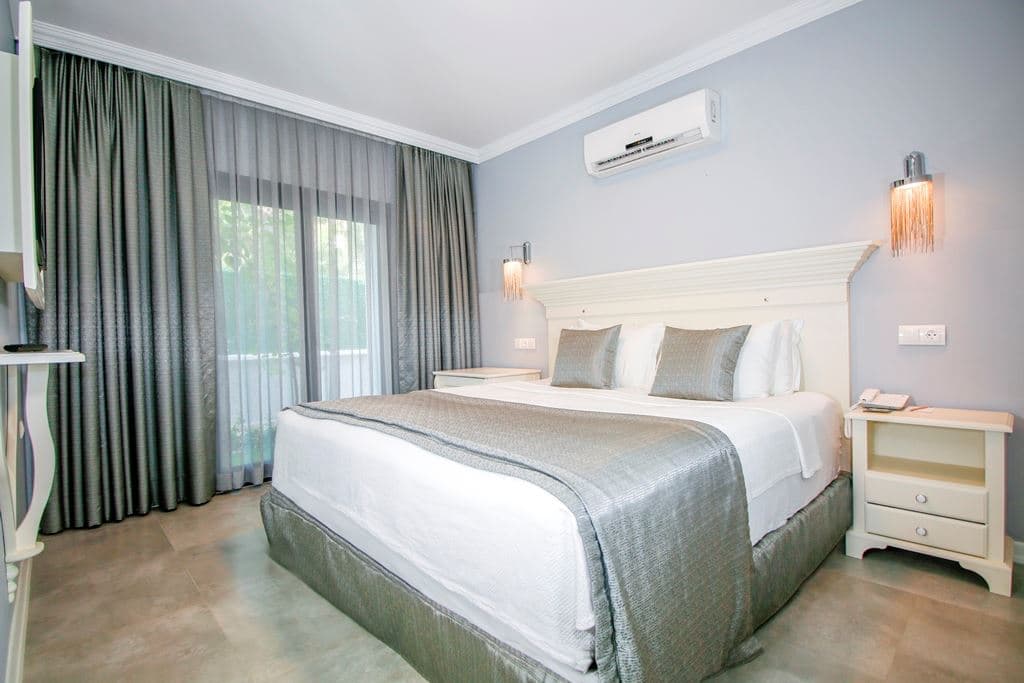 rooms-family-sea-view-room
