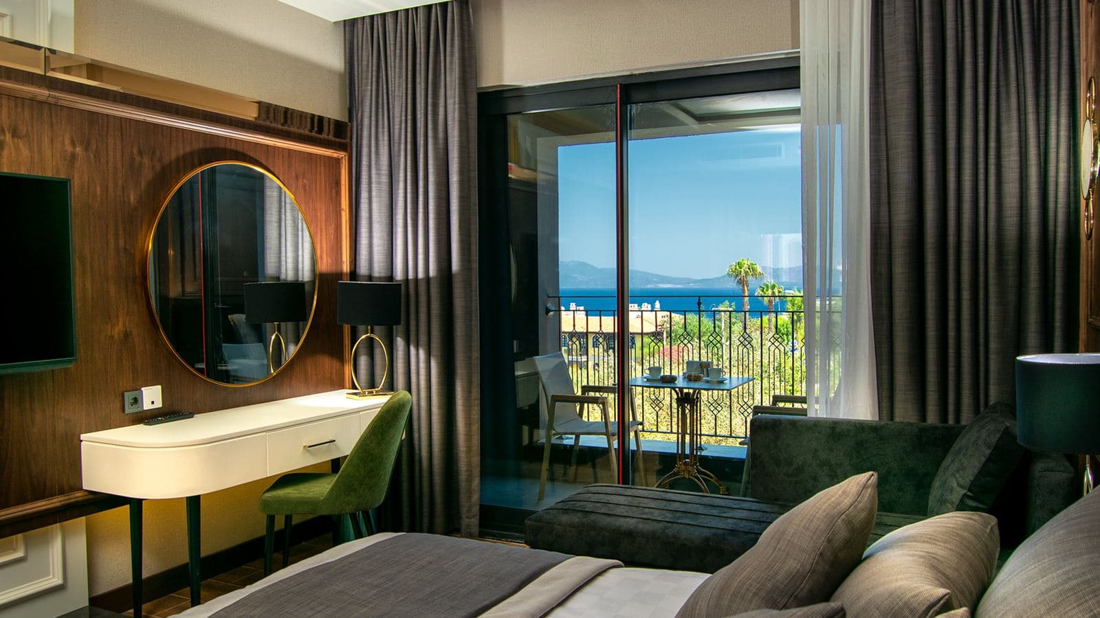 rooms-deluxe-room