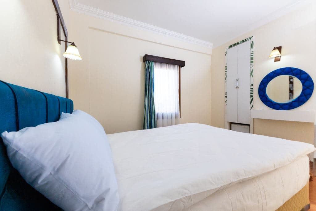 rooms-family-room