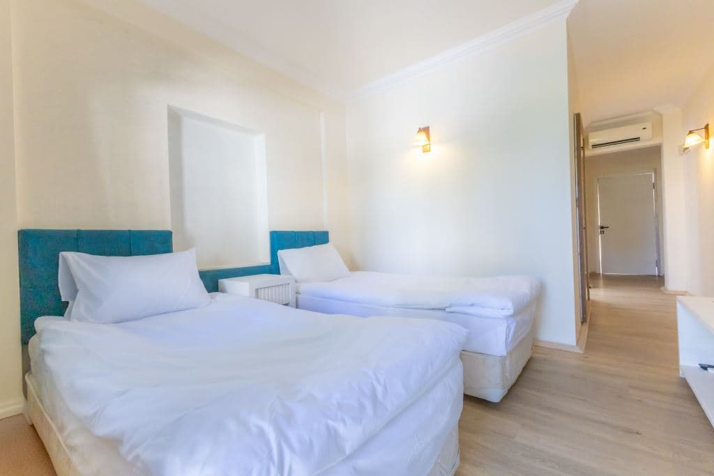 rooms-family-room