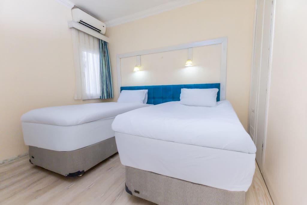 rooms-standard-room