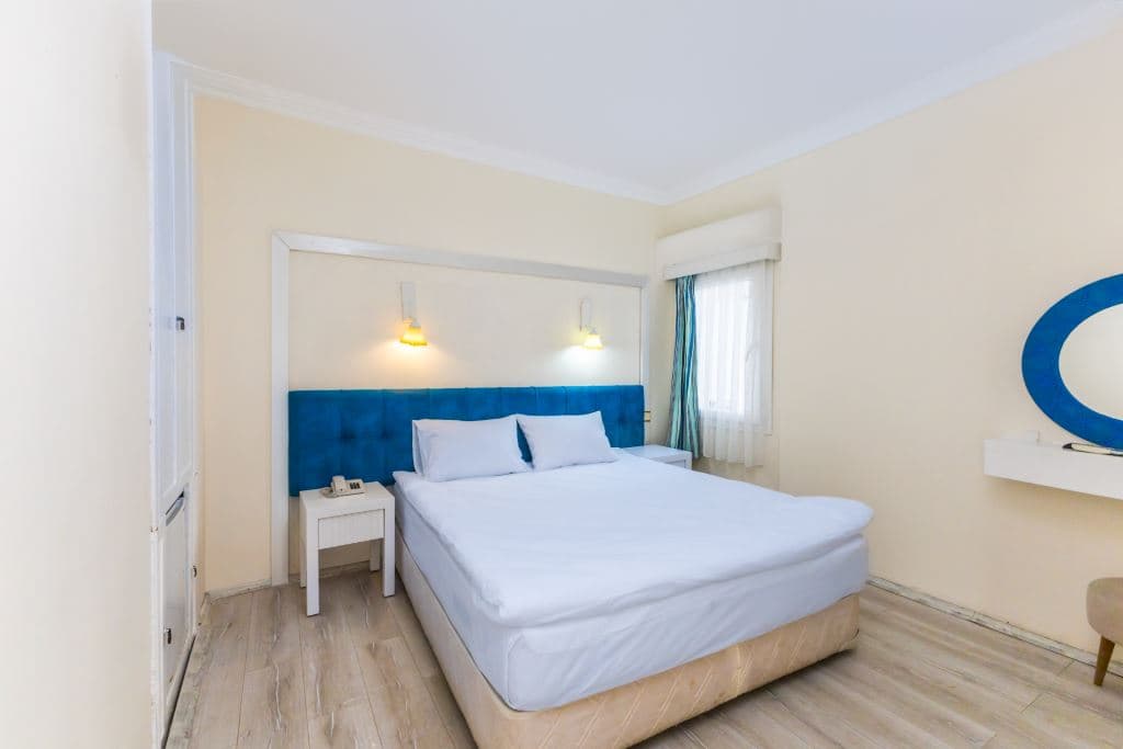 rooms-standard-room