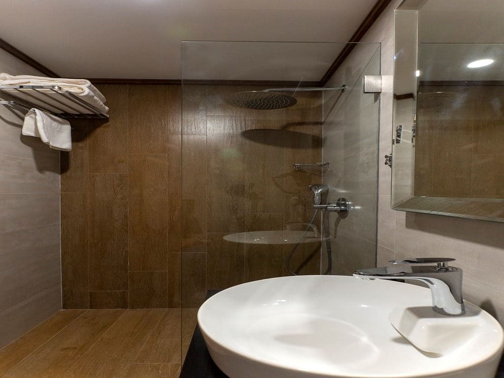 rooms-standard-room