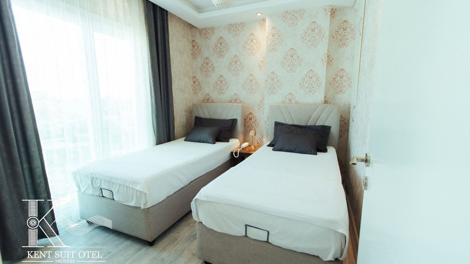 rooms-ekonomik-suit