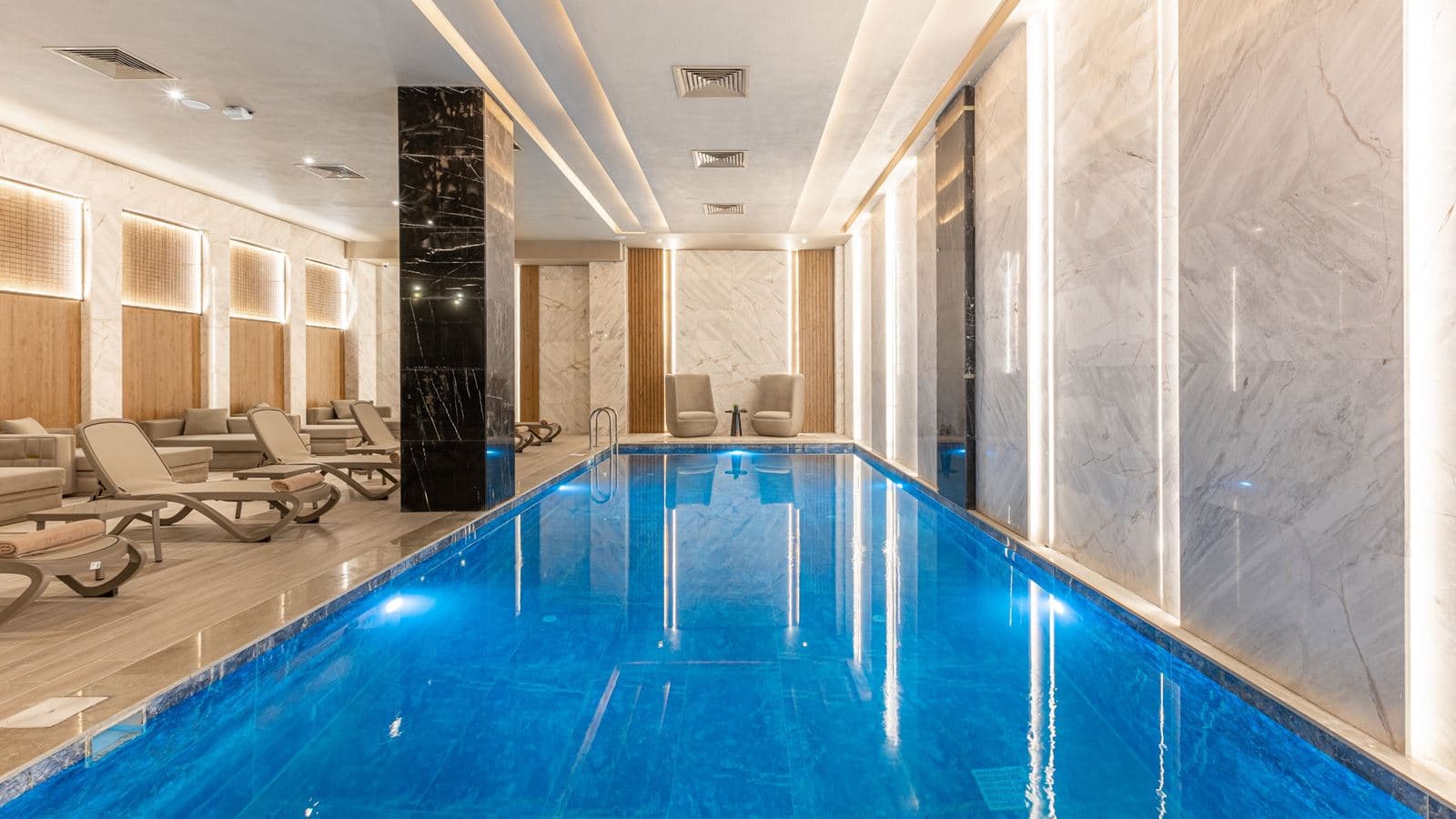 pools-indoor-pool
