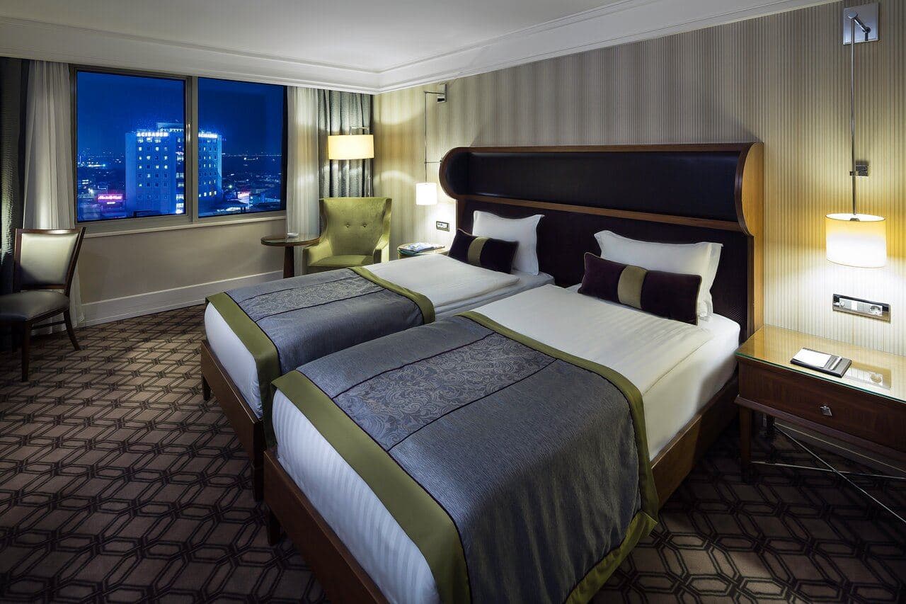 rooms-superior-room