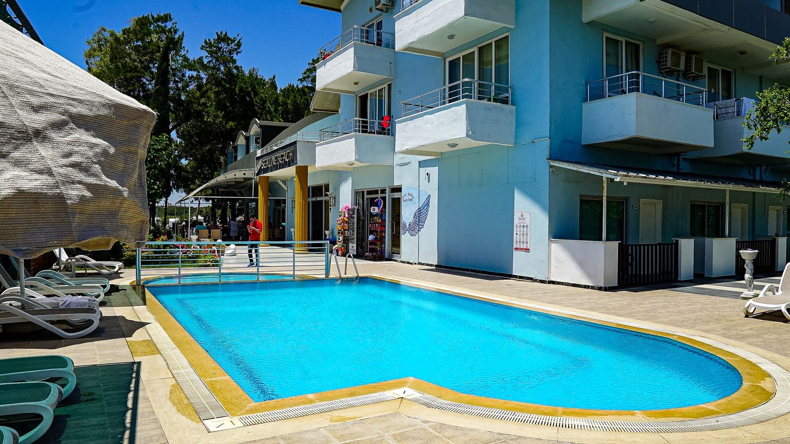 pools-outdoor-pool