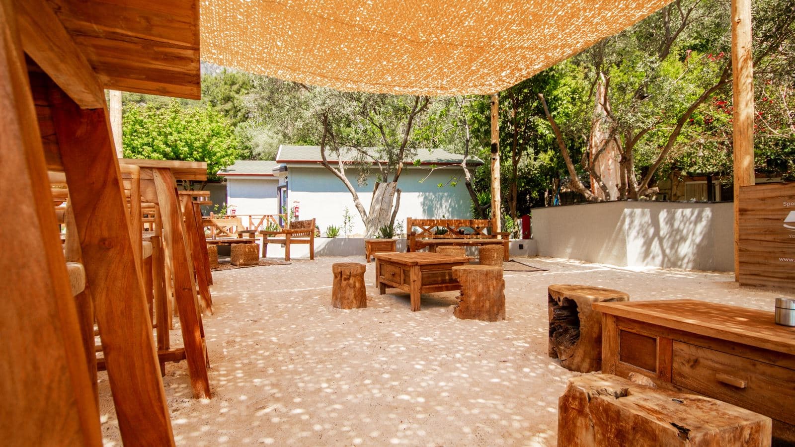 bars-beach-bar