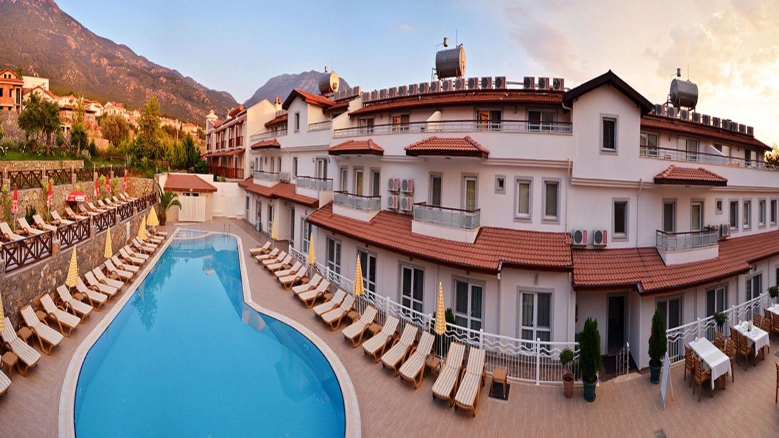 pools-outdoor-pool