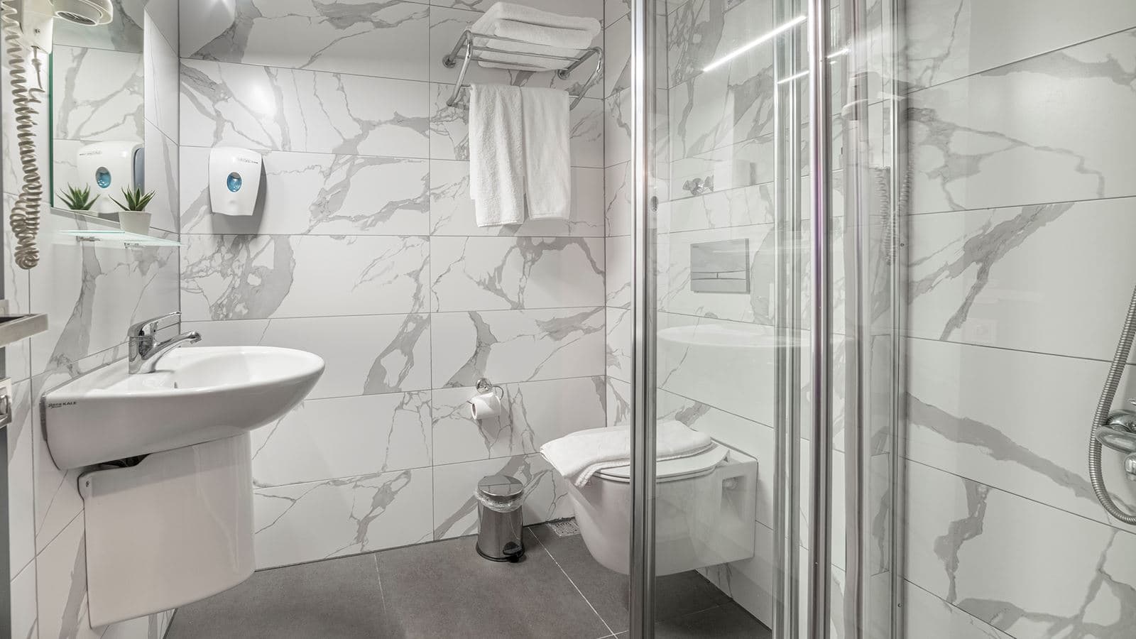 rooms-economy-room