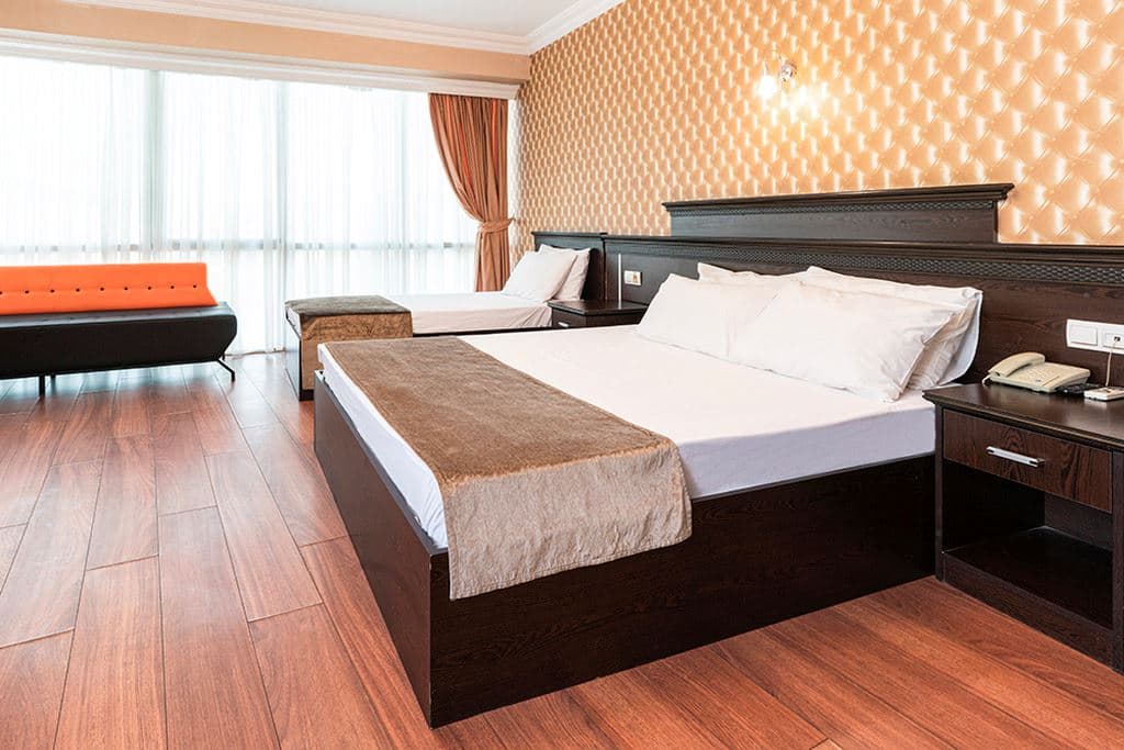 rooms-family-room
